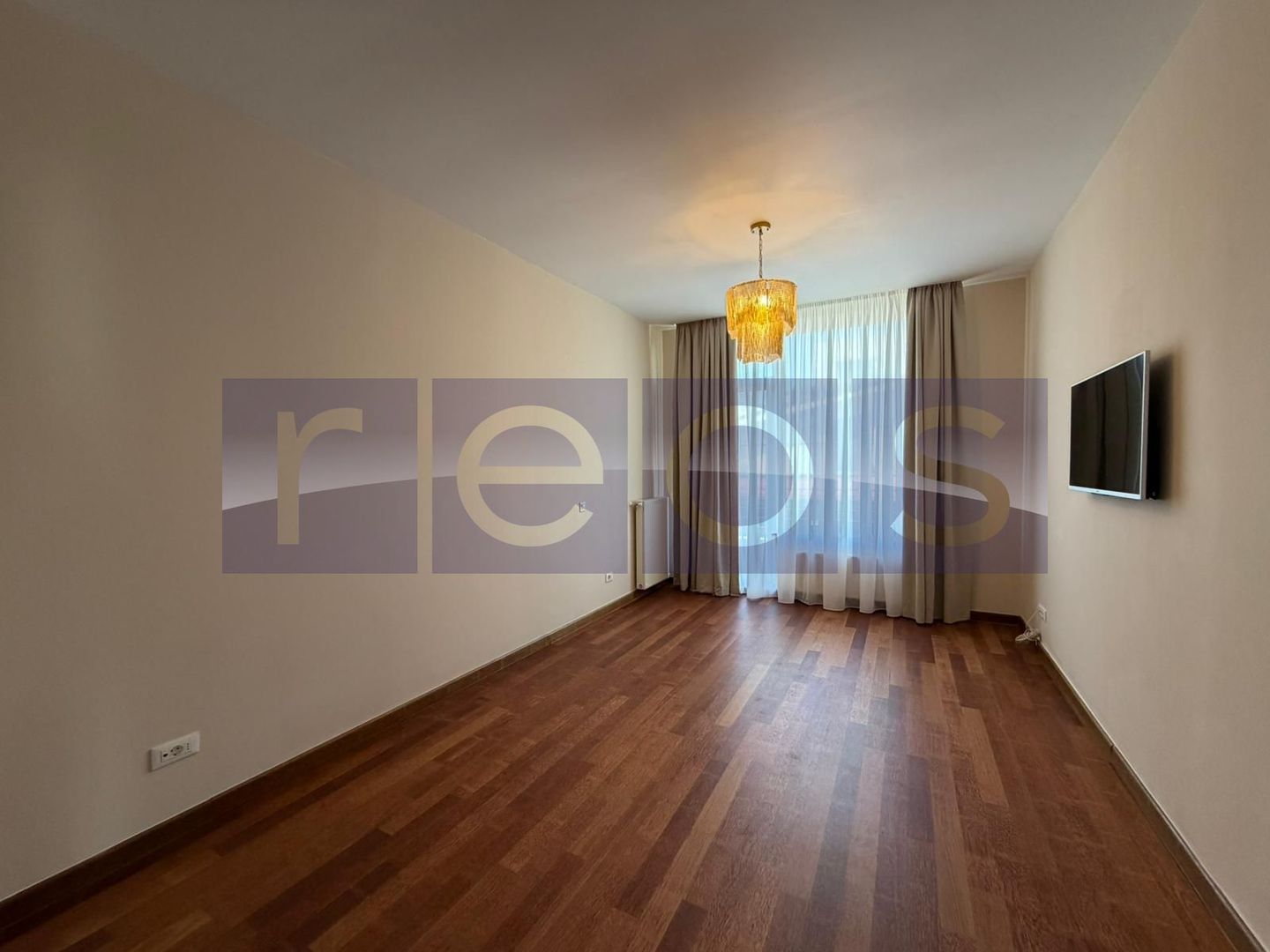 INCHIRIERE 4 CAMERE LUX | 200MP | NEMOBILAT | LOC PARCARE | VEDERE LAC - Poză 12