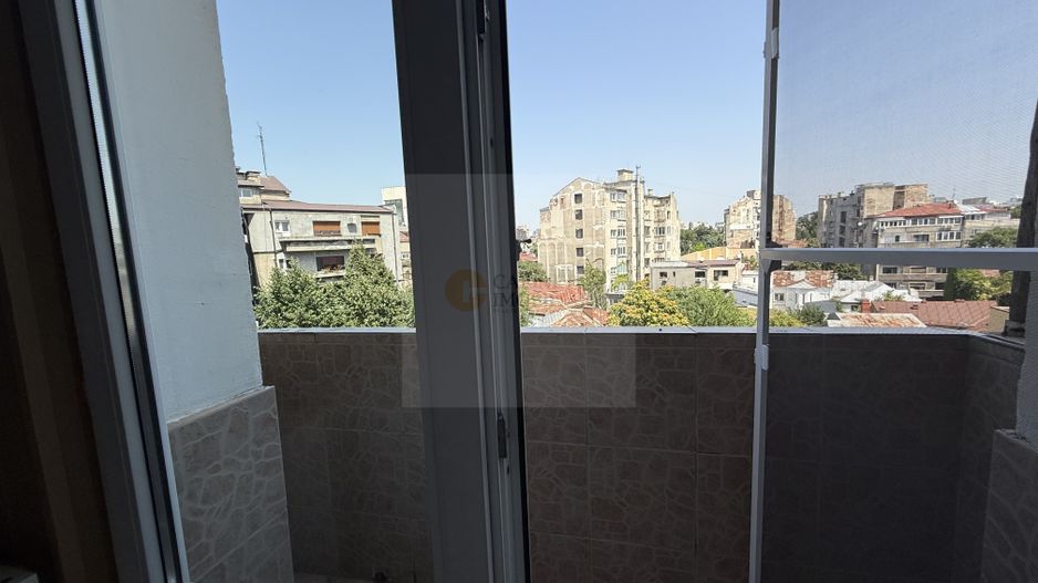 Cismigiu | Apartament cu 2 balcoane – acces din sufragerie si dormitor - Poză 2