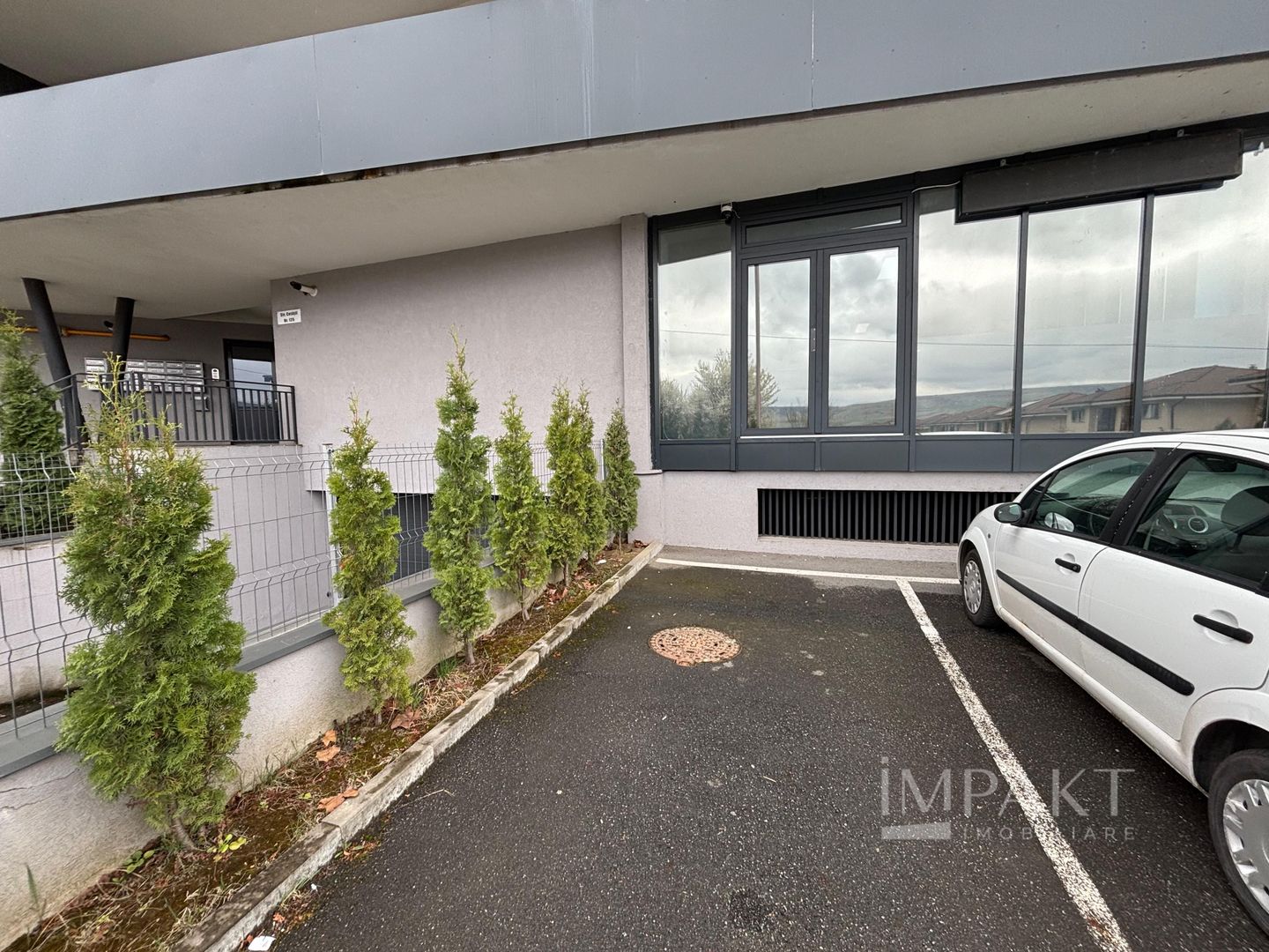 De vânzare spațiu comercial, show-room - Florești - Poză 11