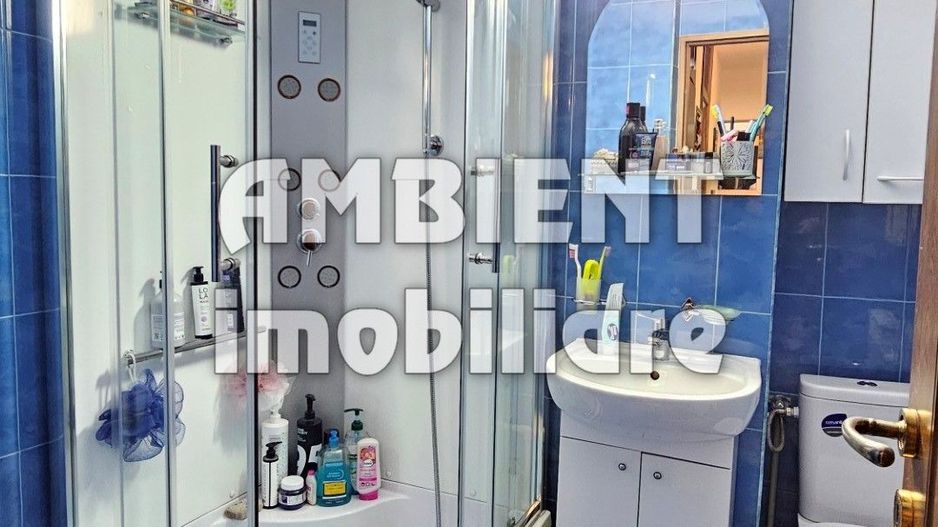 Apartament cu 3 camere, vedere panoramica, zona Crucea Garii; - Poză 10