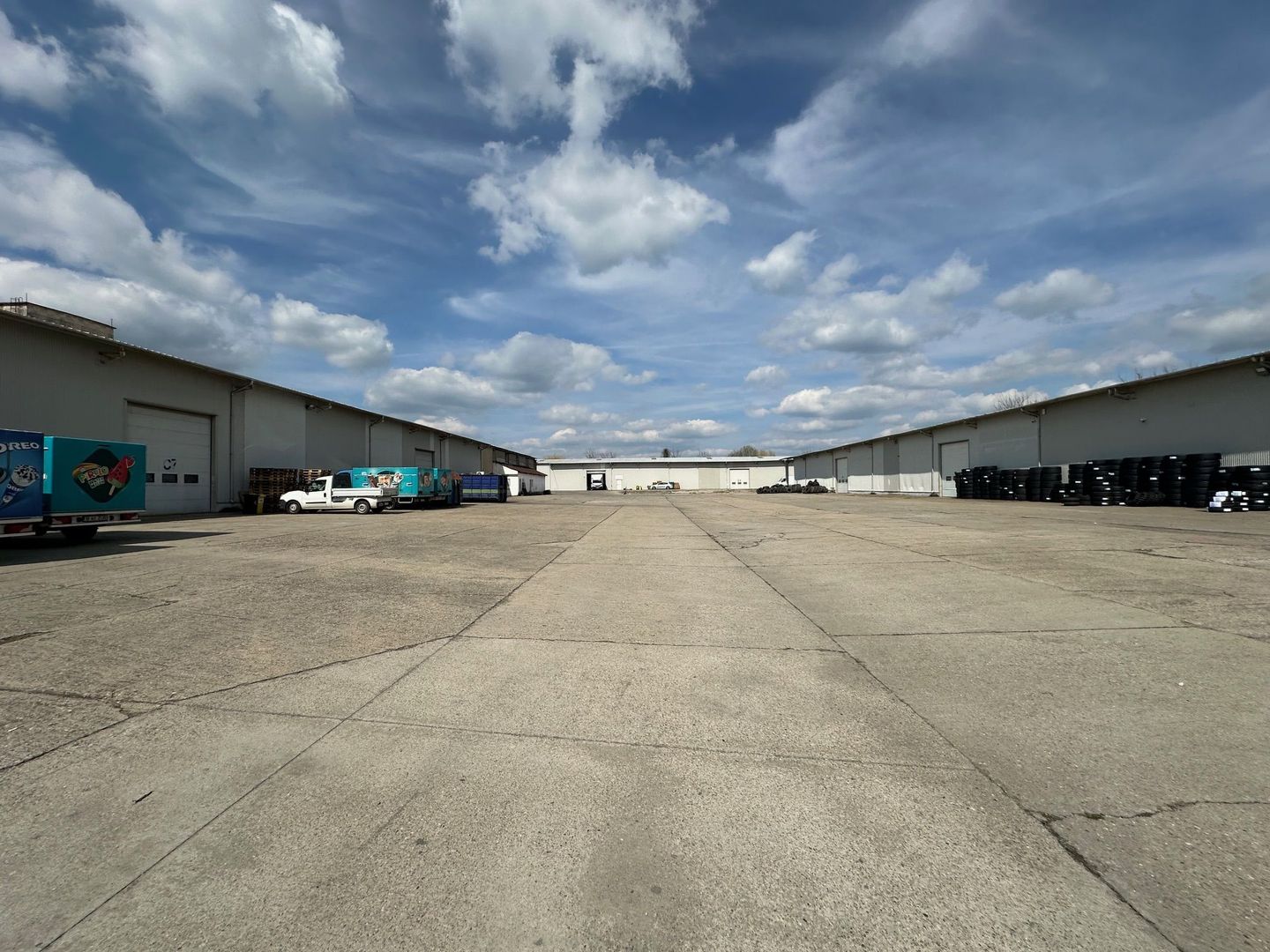 Investment Opportunity  88.410 sq m.  land - Poză 5