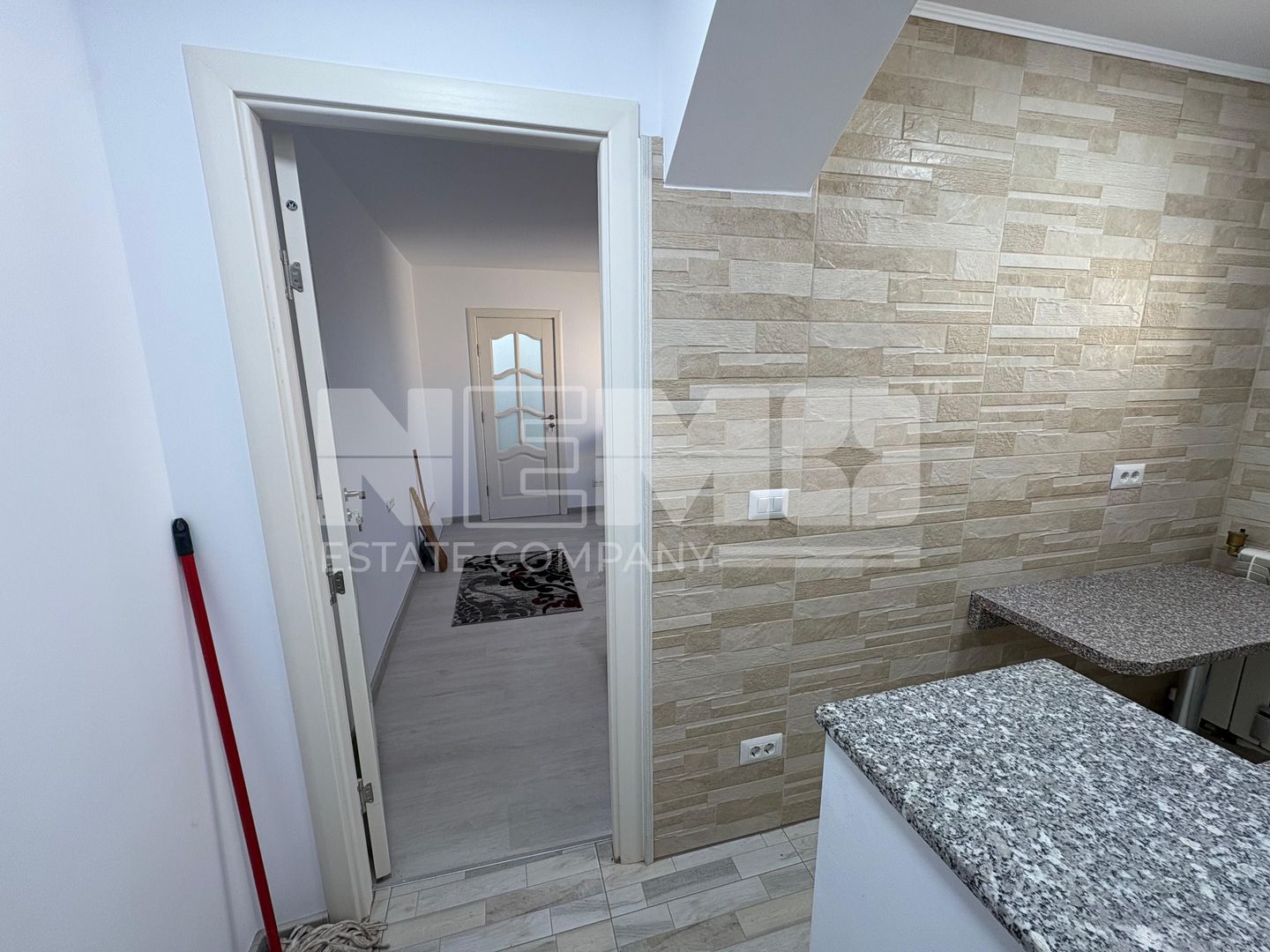 Apartament 2 camere | Rădăuți | Zona Hurmuzachi | Etaj 4/4 - Poză 6