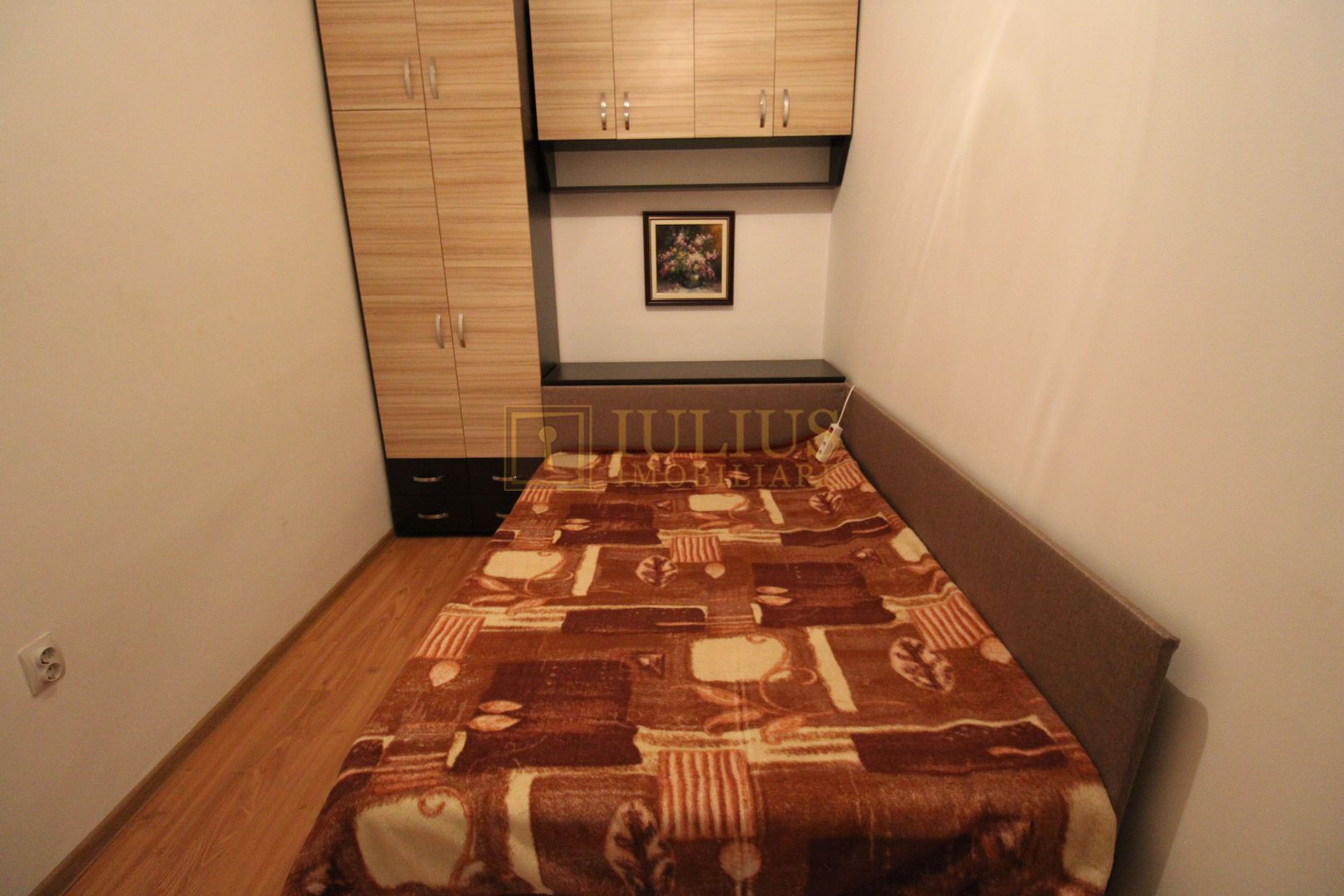 Spatios, 3 camere, centrala proprie, curte interioara - Poză 10