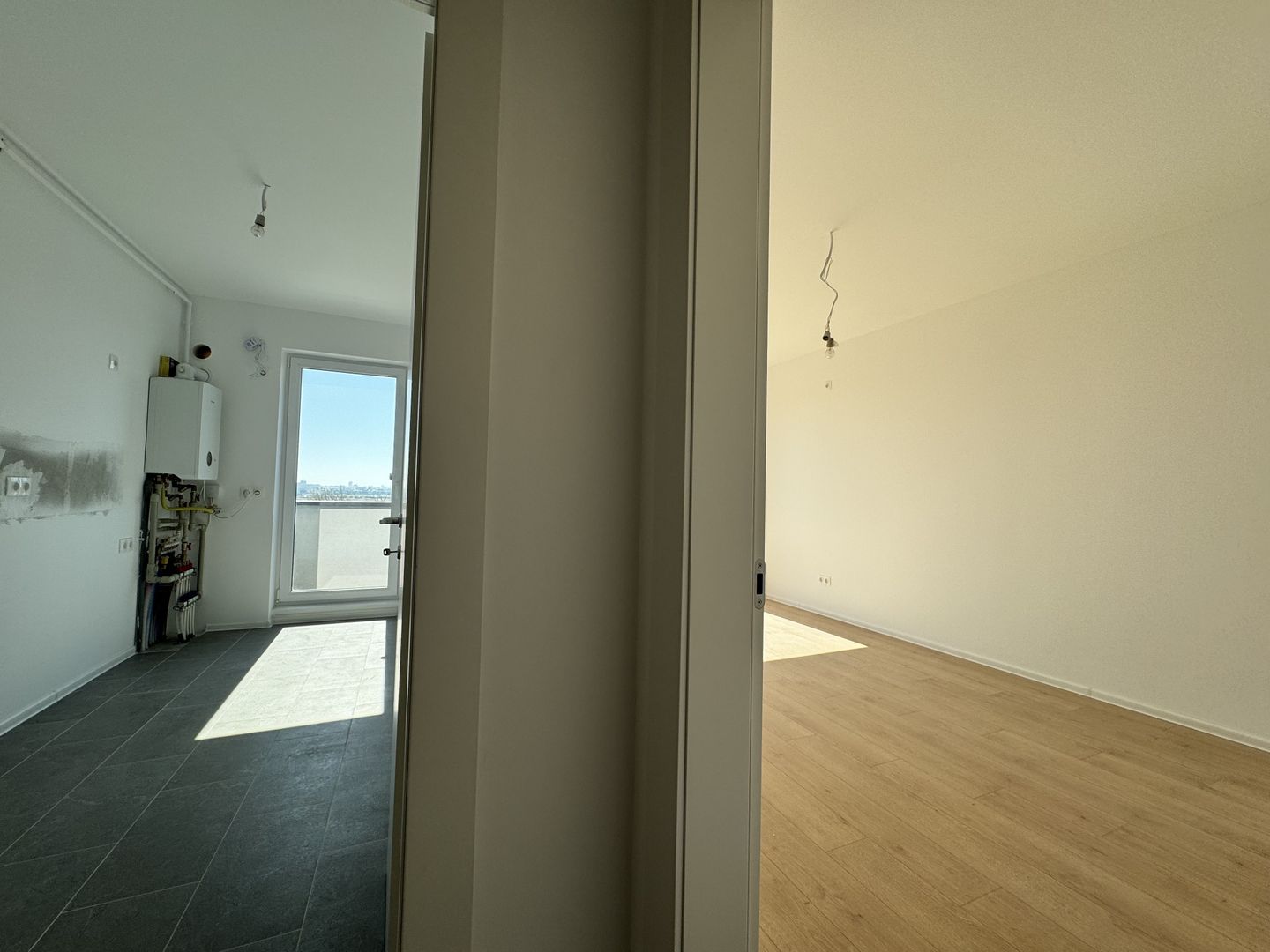 Apartament 2 camere decomandat + terasa 10mp Lacul Straulesti - Poză 1