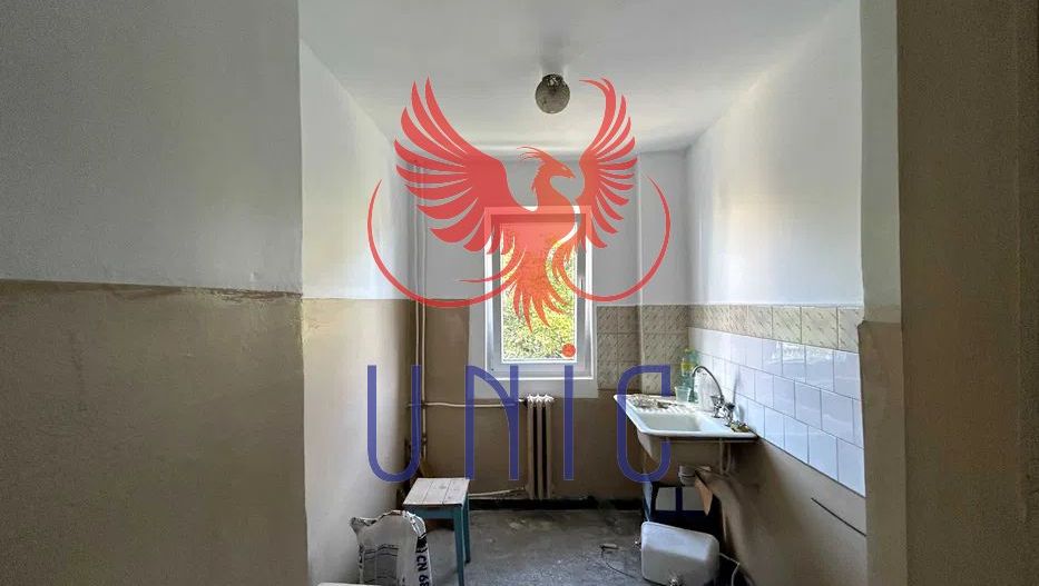 Apartament 2 camere - Rovine, etaj 3/4 - 72 000 euro - Poză 6