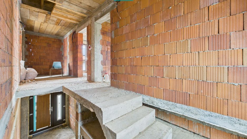 Casă la roşu P+E+M în Şagu - Poză 9