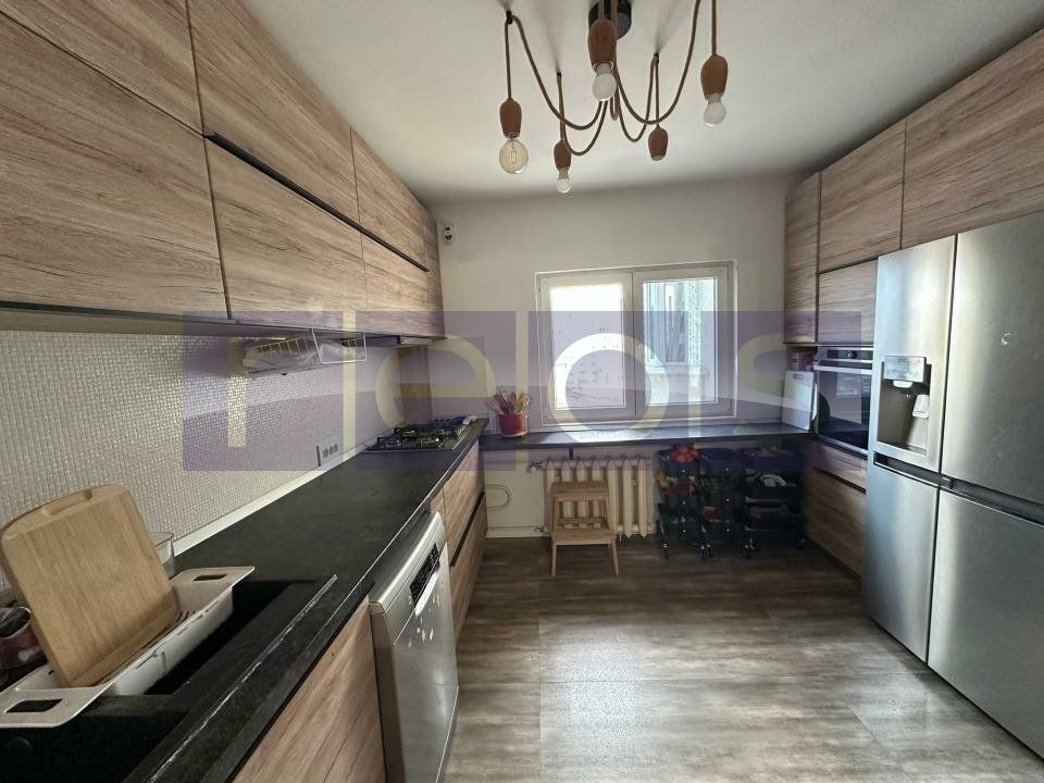 VANZARE - 3 -CAMERE- DECOMANDAT - NERVA TRAIAN - Poză 3