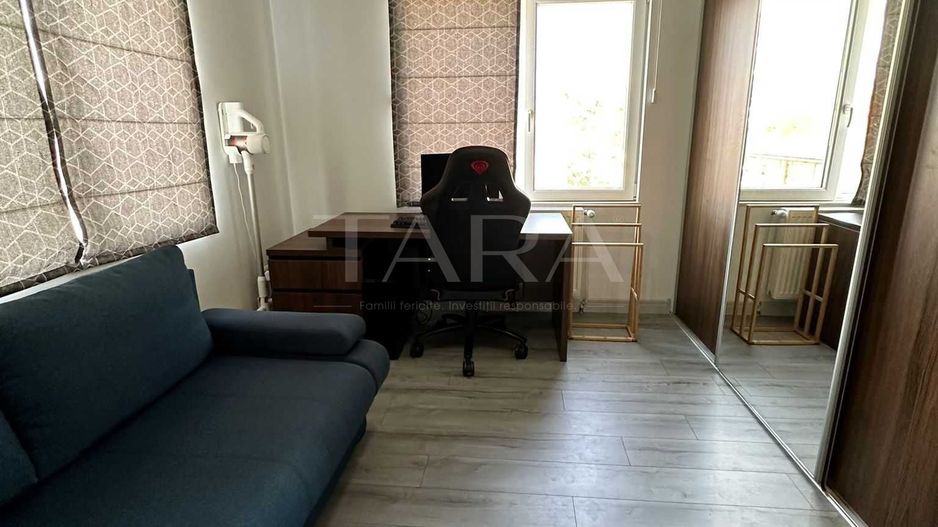Apartament spațios în zonă de case, locuință ideală pentru familie - Poză 3