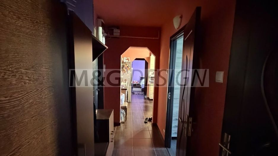 Apartament 4 camere  zona Soarelui - Poză 3