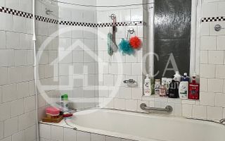 Apartament cu 3 camere de vanzare Central Oradea - Poză 6