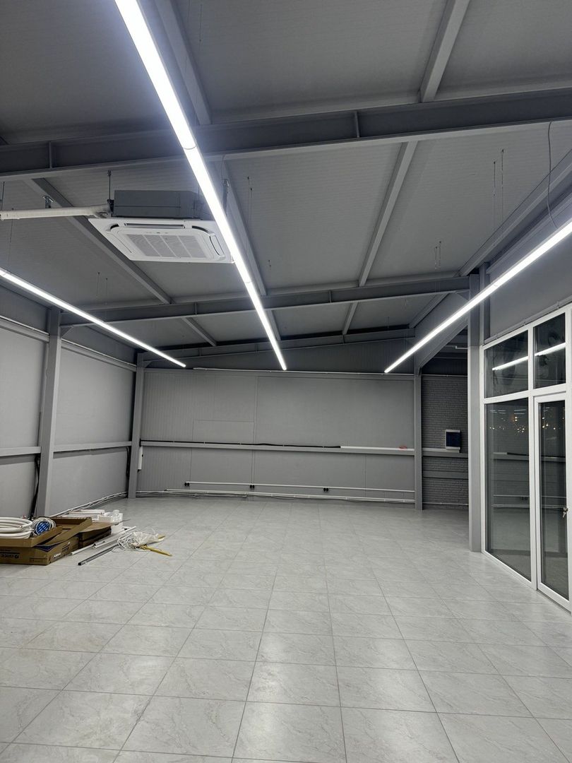 Spațiu comercial open space de închiriat — Traseul R6 Chișinău–Orhei - Poză 2