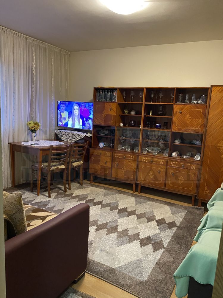 2 camere, decomandat - Poză 1