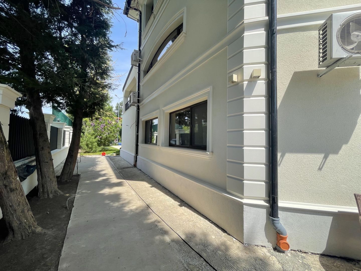 Eleganță în Vila de Excepție  |   Vila cu piscina încălzită - Poză 15