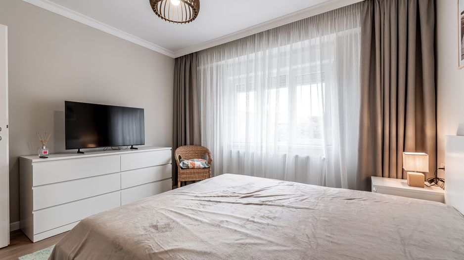 Apartament ultrafinisat la cheie cu 2 camere decomandat Piata Mica - Poză 5