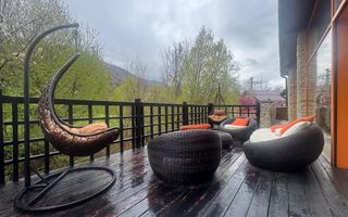 Pensiune deosebită în Bran || priveliște panoramică, facilitati premium - Poză 33