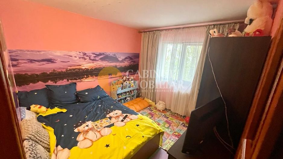 Etaj 2, apartament cu 3 camere, zona ZIMBRU - Alexandru Cel Bun - Poză 2