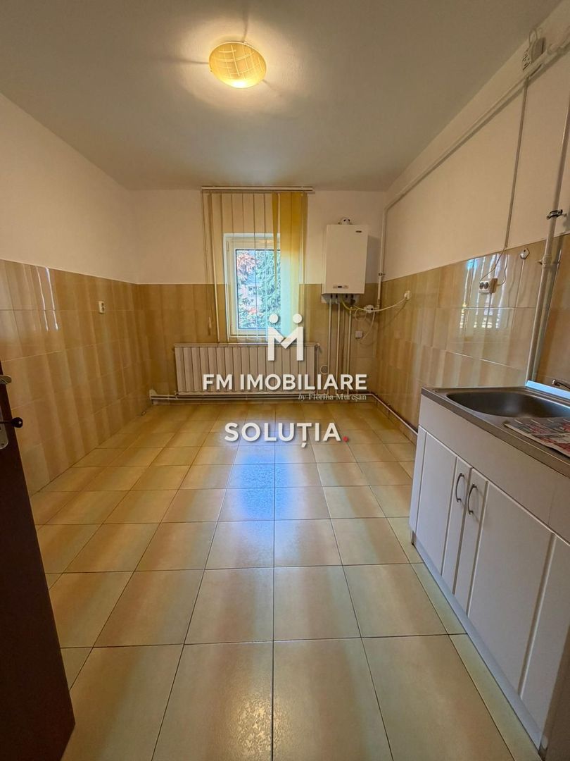 Apartament 3 camere, decomandat, zona Moldovei! - Poză 7