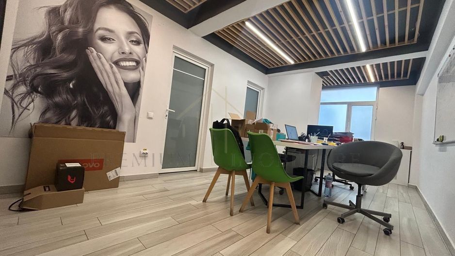 Spațiu comercial 90 mp – zonă cu trafic intens Onesti - Poză 1