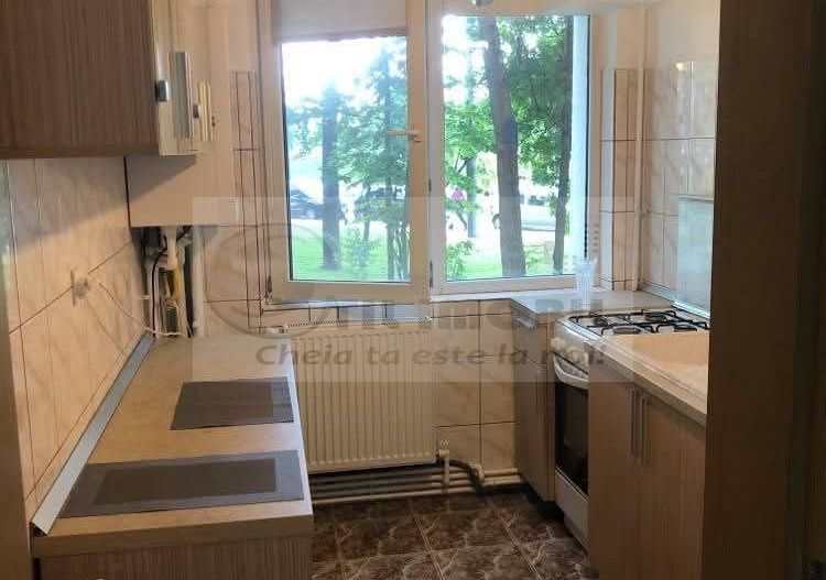 Podu Ros - Apartament 2 camere decomandat - Locuinta sau Cabinet ! - Poză 6