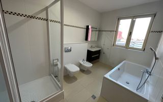 Penthouse de închiriat cu terase de 65 mp - Poză 8