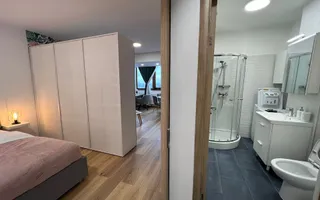Garsoniera moderna, renovata, cu vedere panoramică – Parcul Tractorul, Brașov - Poză 13