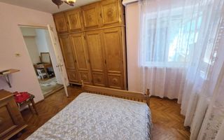 Apartament 3 camere, ultracentral, etaj intermediar - Poză 8