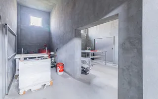 Hala industriala Codlea ,se poate impartii in doua - Poză 13