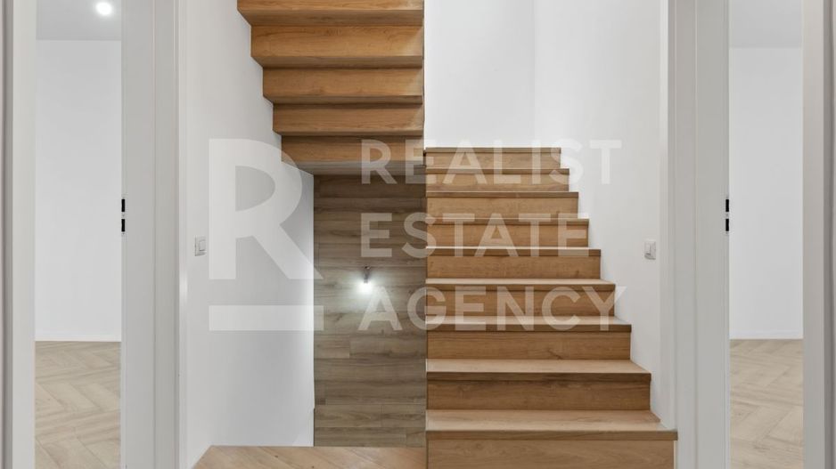 Casă nouă, spațioasă și elegantă, 7 camere, Lângă Pădurea Crețuleasca - Poză 30