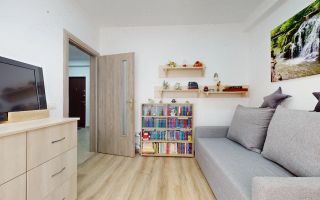 Apartament 2 camere, 2 bai, 2 balcoane, parcare-zona Florilor/Ghimbav - Poză 2