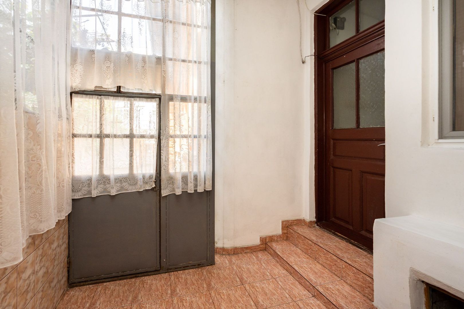 COMISION 0% - Casa 4 camere, singur curte, 400m de Bd Unirii - Teren 224 mp - Poză 9