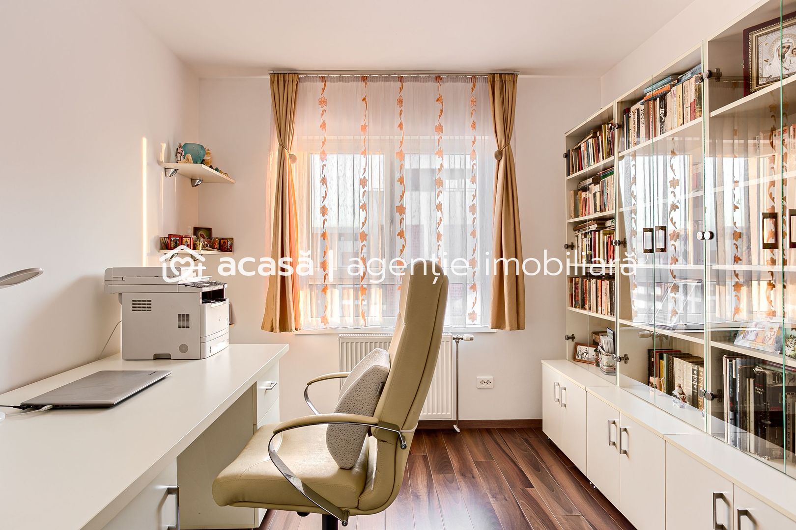 VÂNDUT! Apartament modern cu 3 camere - Poză 4