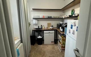 Casă renovată și consolidată, ideală pentru birouri sau activități comerciale - Poză 10