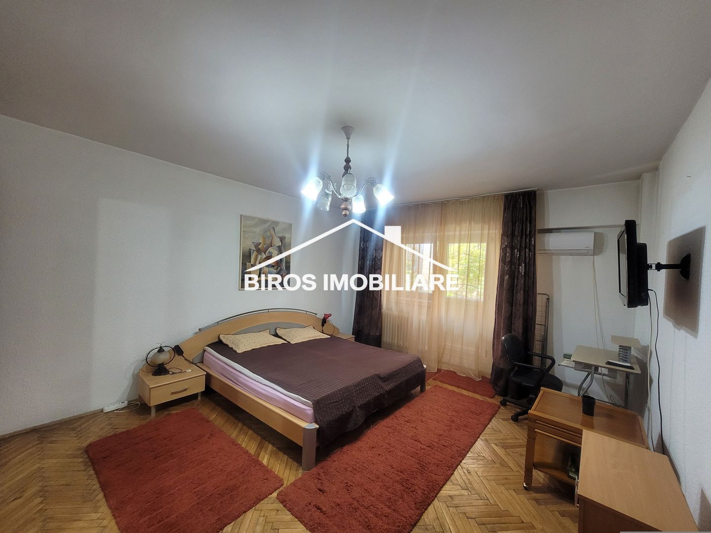 Garsonieră spațioasă Calea Bucuresti – zona Piața Mare - Poză 1