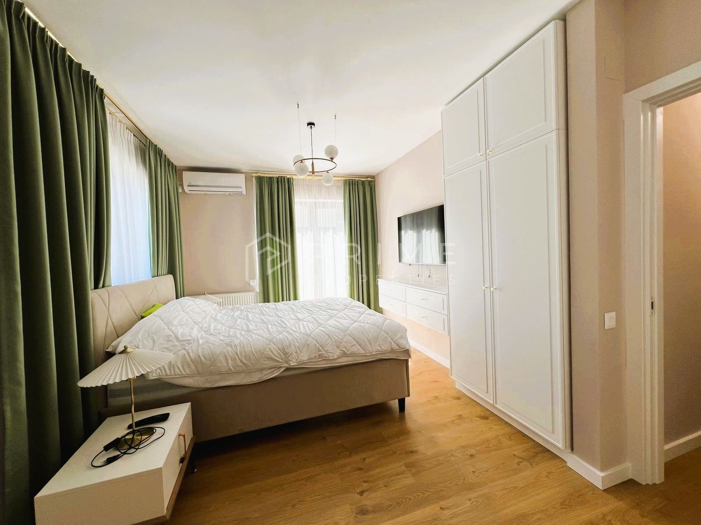 Casă Duplex de vânzare – Corunca | Design deosebit, aproape de pădure - Poză 10