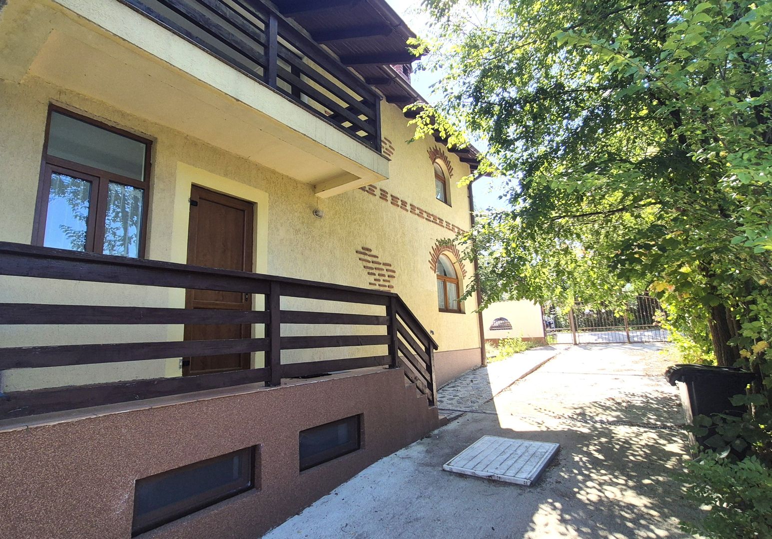 COMISION 0% - Casa cu view specataculos, D+P+M 236mp teren 436mp Campulung Arges - Poză 15