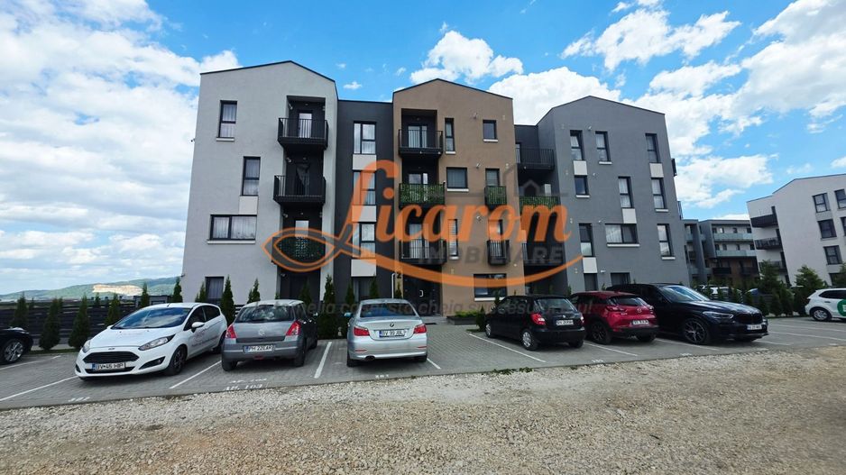 Apartament 2 camere, mobilat, lift, parcare, animale,Cristian BV - Poză 9