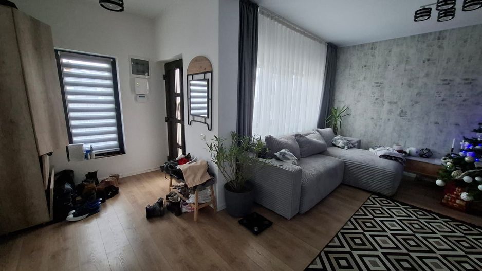 Casa in cartier exclusivist - Poză 17