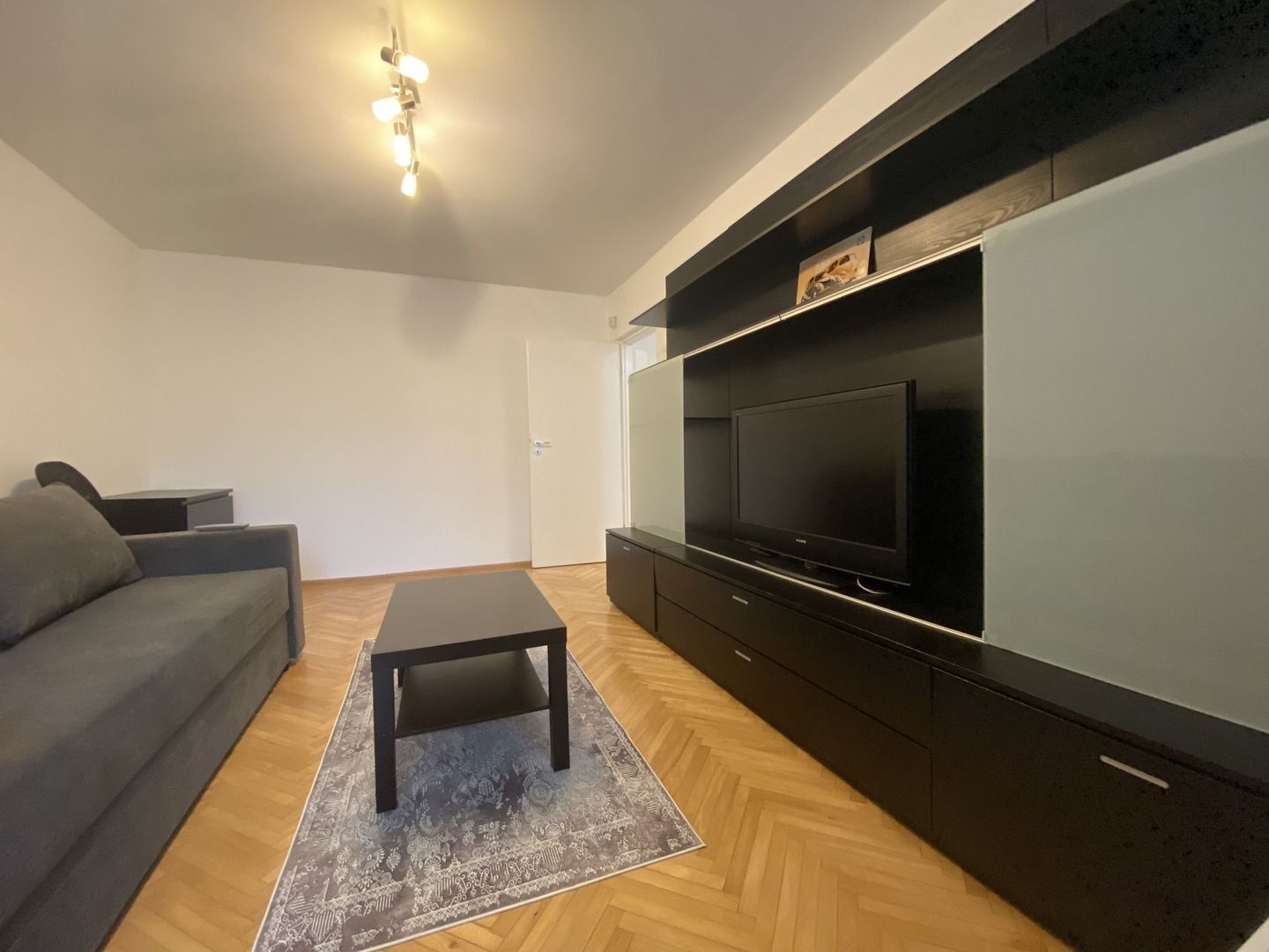2 camere  Argintului - Tractorul - Poză 6