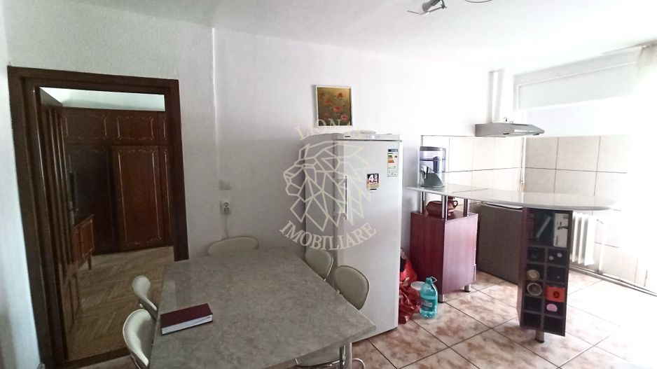 Apartament decomandat 3 camere 72 mp+spatiu depozitare 30 mp-Central - Poză 4