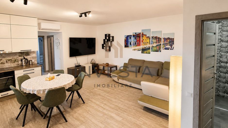 Aparament cu 3 camere si parcare de inchiriat, bloc nou, zona Centrala - Poză 1