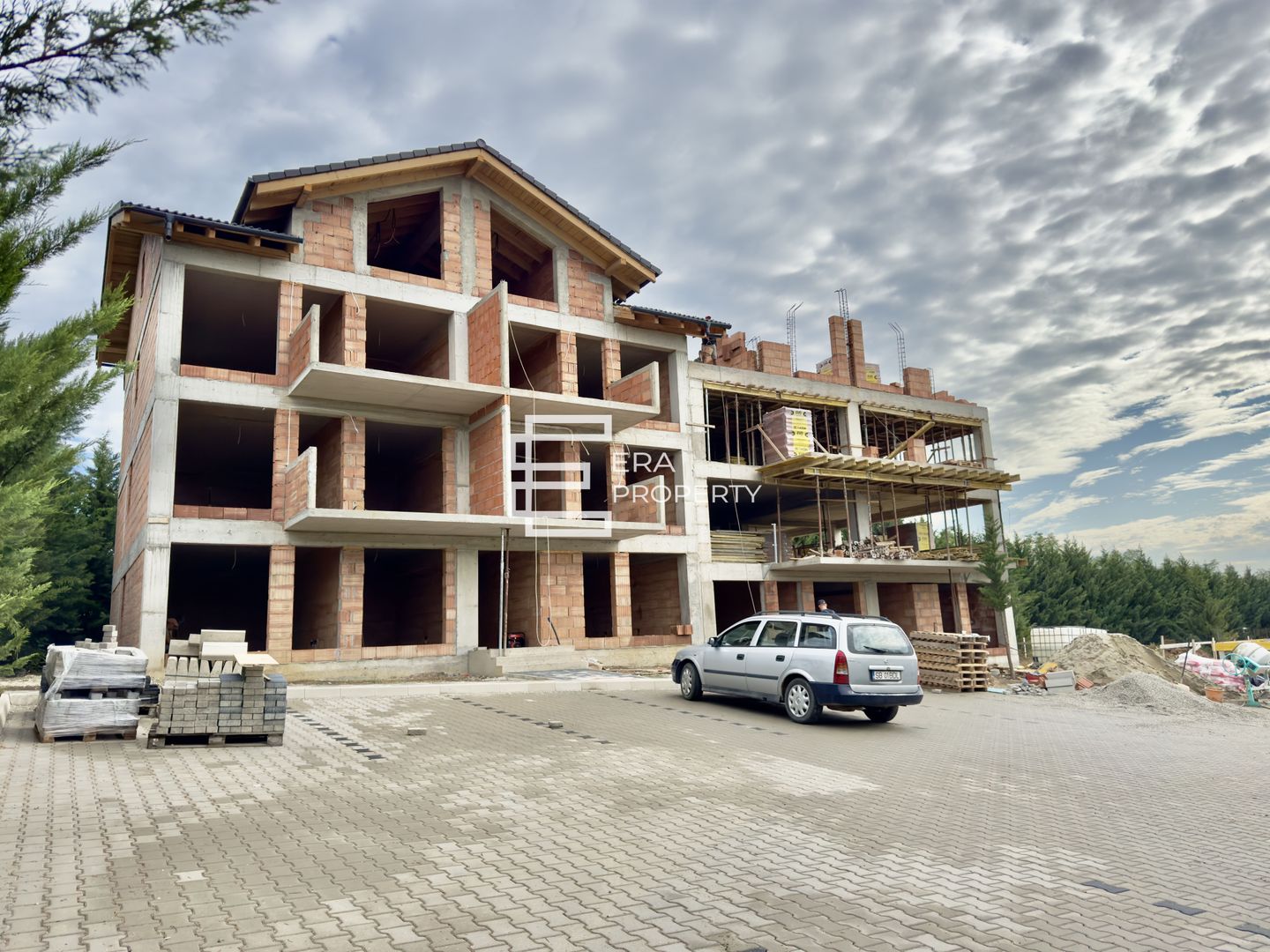 Apartament 2 camere + gradina 50 mp, la cheie , Cristian - Poză 5