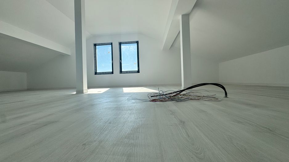 Vila 5 camere Otopeni Central-bucatarie si finisaje incluse - Poză 23