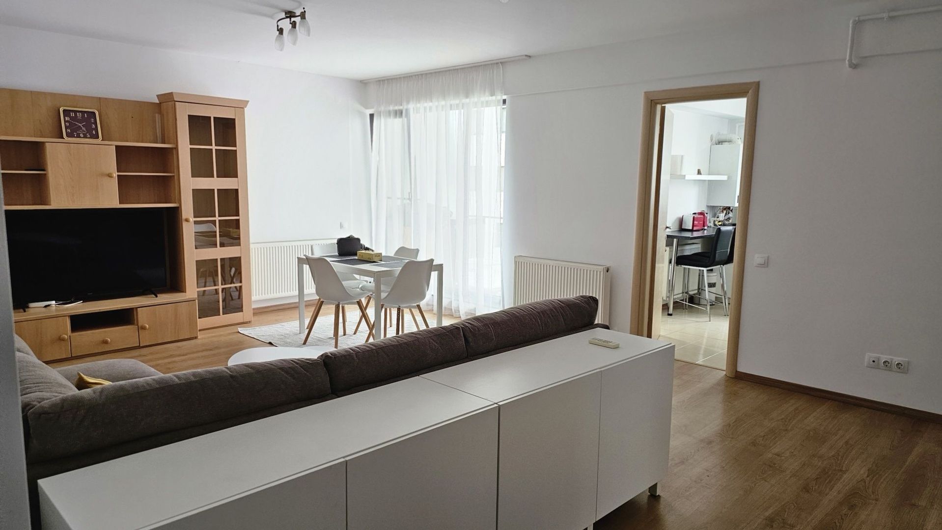 Apartament 3 camere de închiriat - Damaroaia - Poză 1