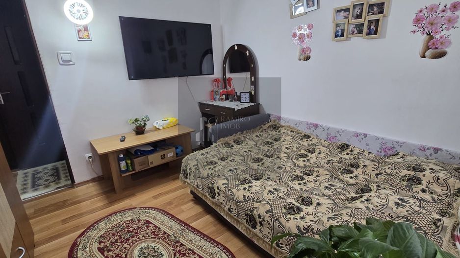 Apartament 2 camere zona Titan decomandat etaj 1 - Poză 9