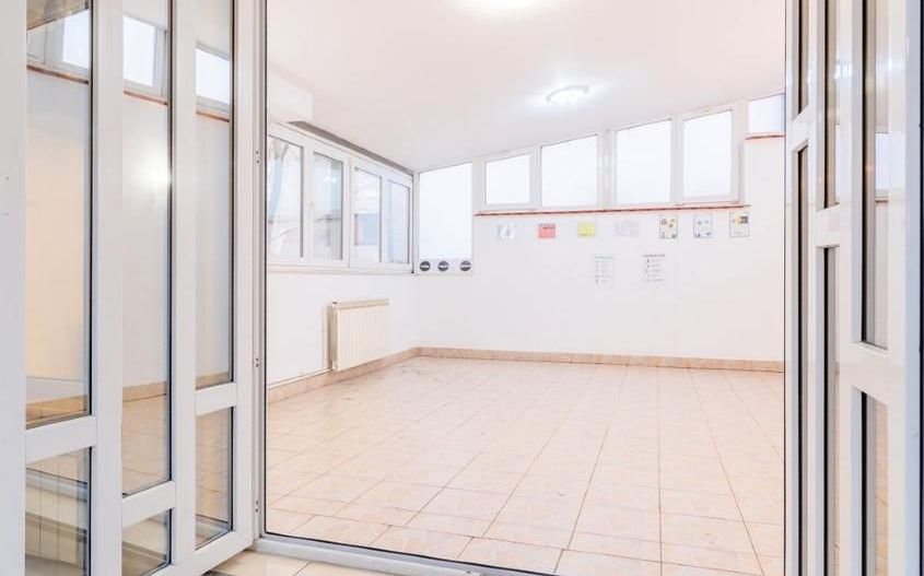 Vilă 15 camere | Piața Victoriei | Ideală clinică, after-school, birouri | Garaj - Poză 7