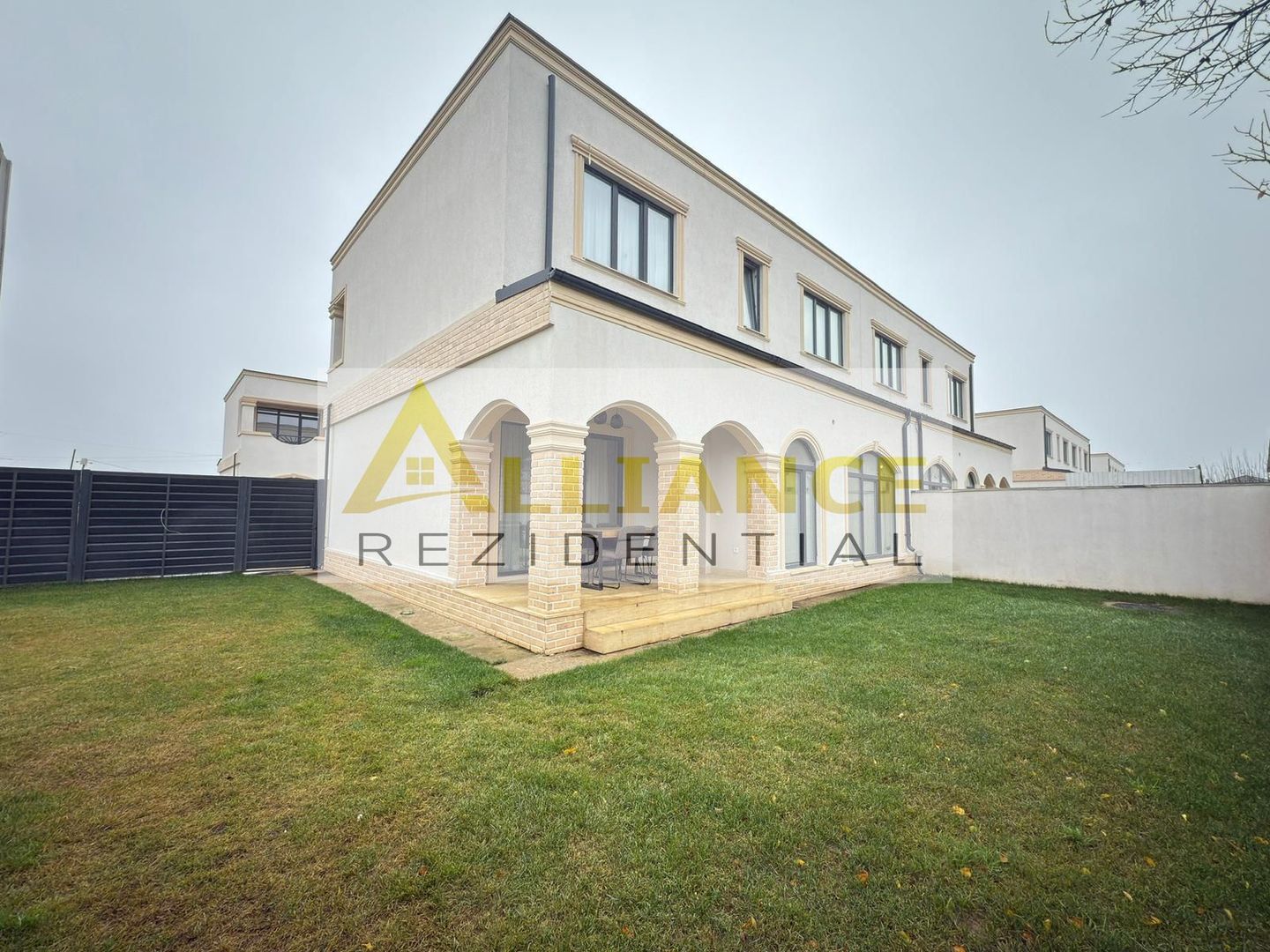 Complex rezidential | P+1E | 5 camere | 3 Bai - Poză 4