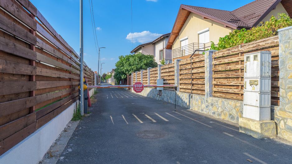 VANZARE Vilă PREMIUM cu 6 camere în zona Central, OTOPENI - Poză 48