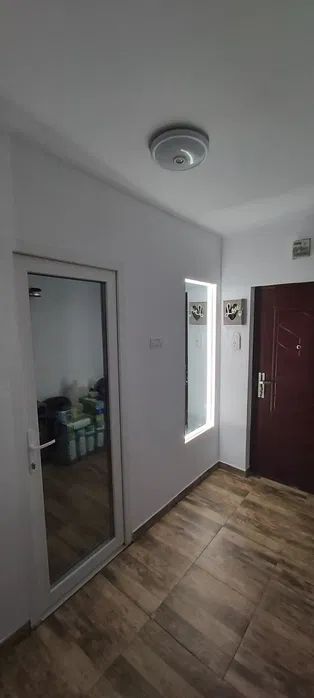 APARTAMENT MODERN BLOC REABILITAT METROU VALEA IALOMITEI - Poză 3
