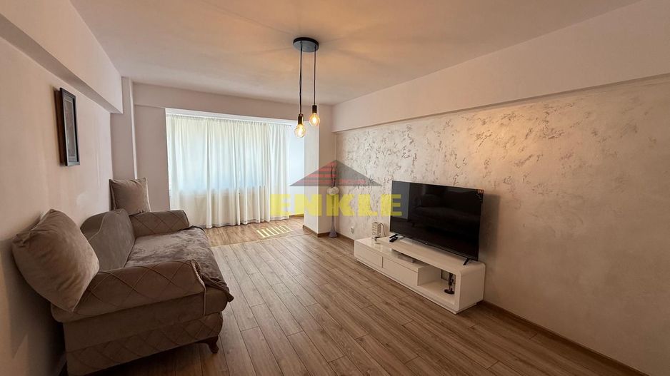 De inchiriat  apartament cu 2 camere decomandat, Ultracentral. - Poză 1
