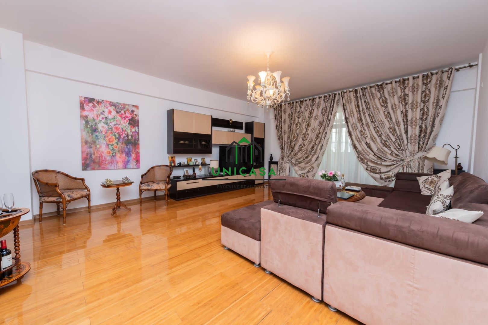 Apartament 3 camere /Zona centrala/De inchiriat - Poză 3